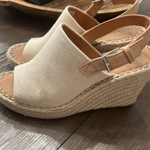 💗Toms Espadrille Wedges💗 - Picture 3 of 8